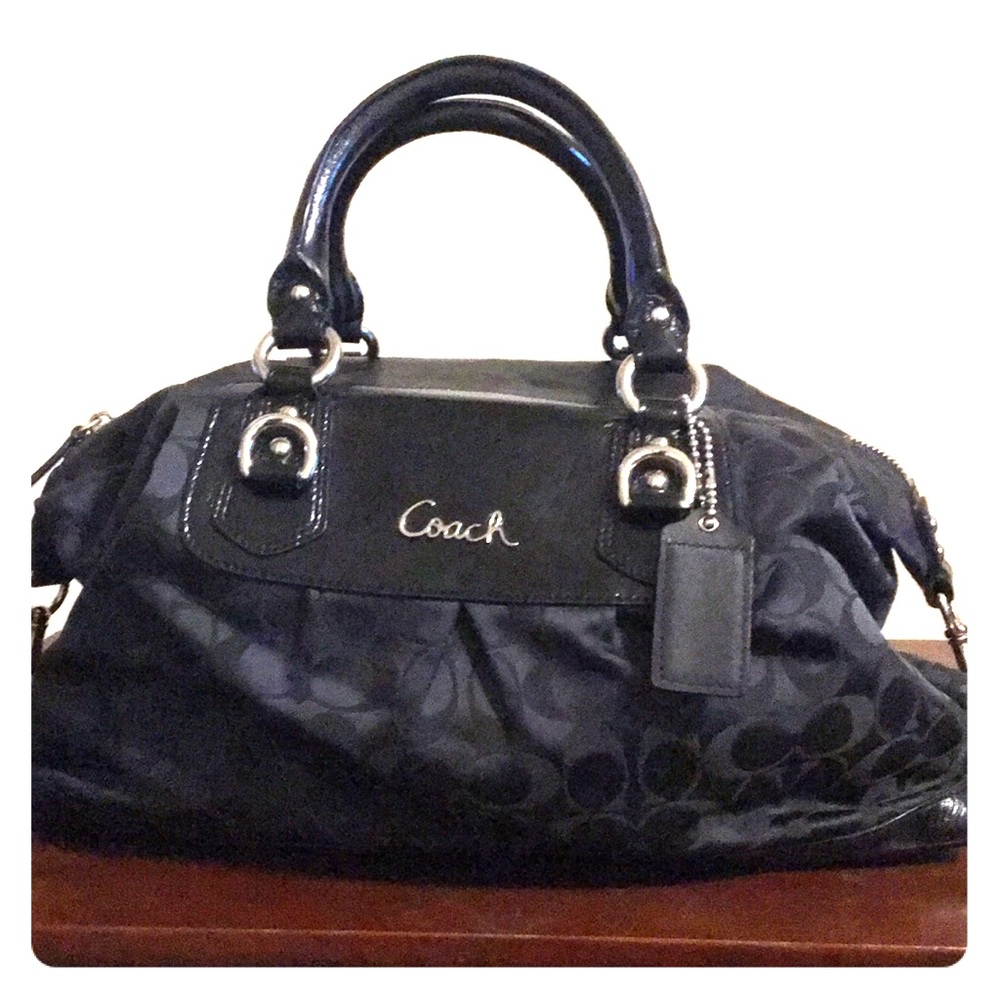 Coach bag, with shoulder strap